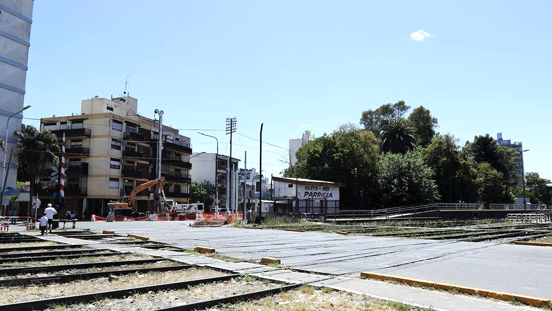 <strong>Avanza la construcción de un nuevo paso bajo nivel en Tres de Febrero-Bs.As.</strong>